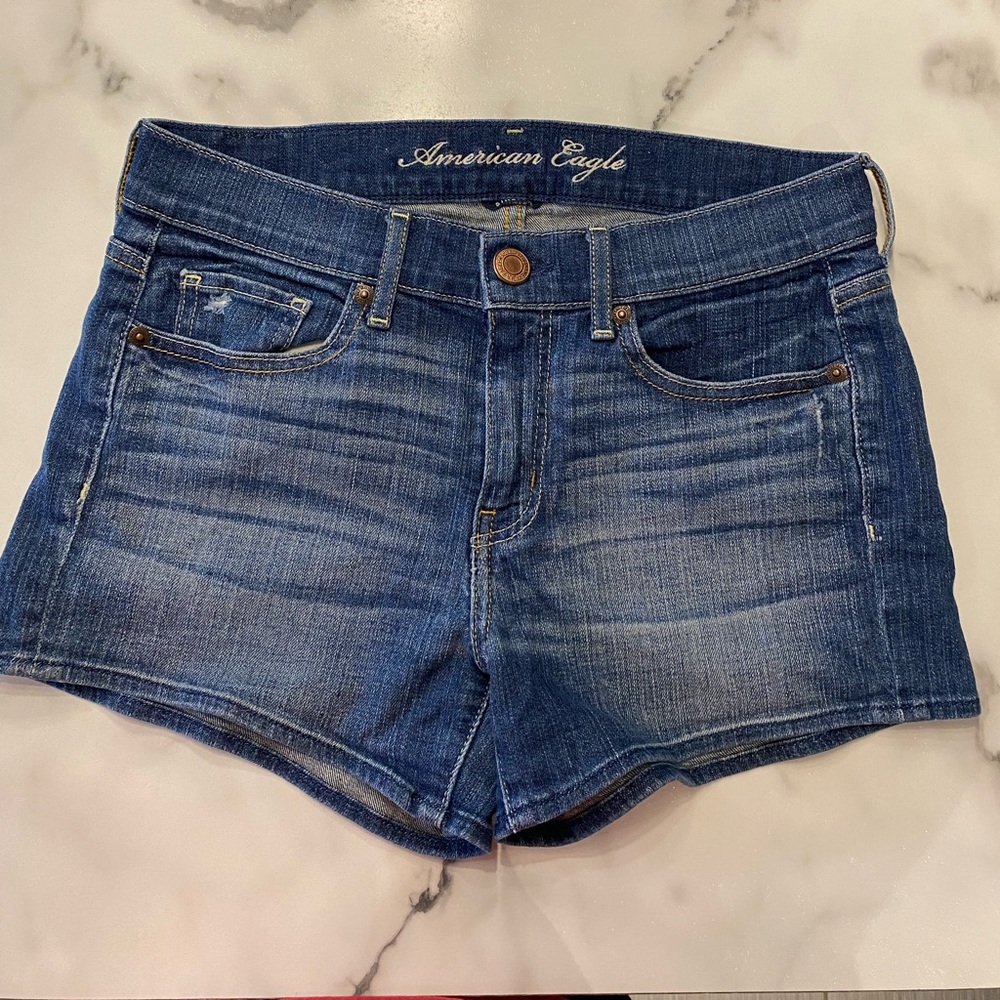 American Eagle jean shorts women’s size 4